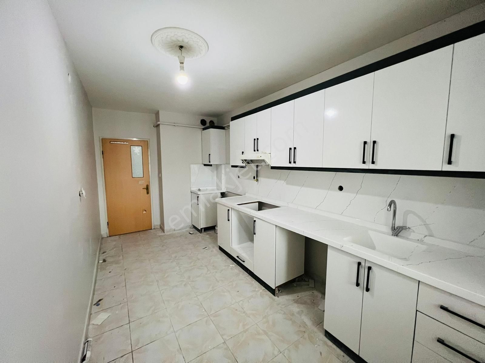 Tramvay Yanı İçi Yapılı Temiz Yüksek Kredi İmkanı 3+1 - Görsel 10