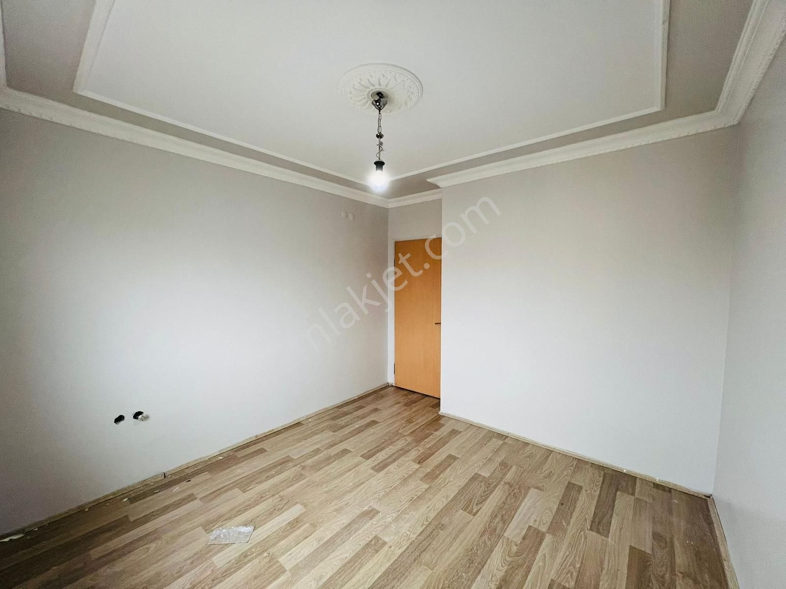 Tramvay Yanı İçi Yapılı Temiz Yüksek Kredi İmkanı 3+1 - Görsel 13