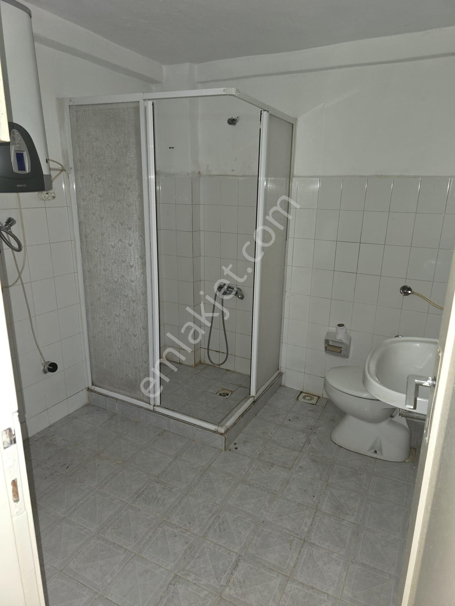 Balçova Eğitim Mahallesinde Otobana Çok Yakın Satlık 1+1 Daire - Görsel 6