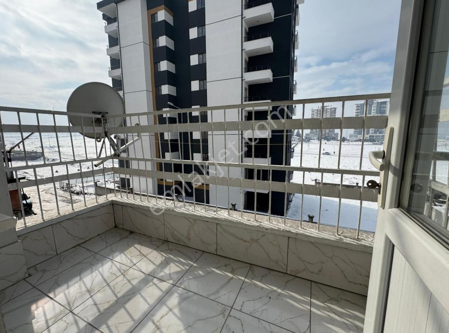 Tavlusun Mahallesinde Arakat 3+1 Masrafsız Satılık Daire - Görsel 3