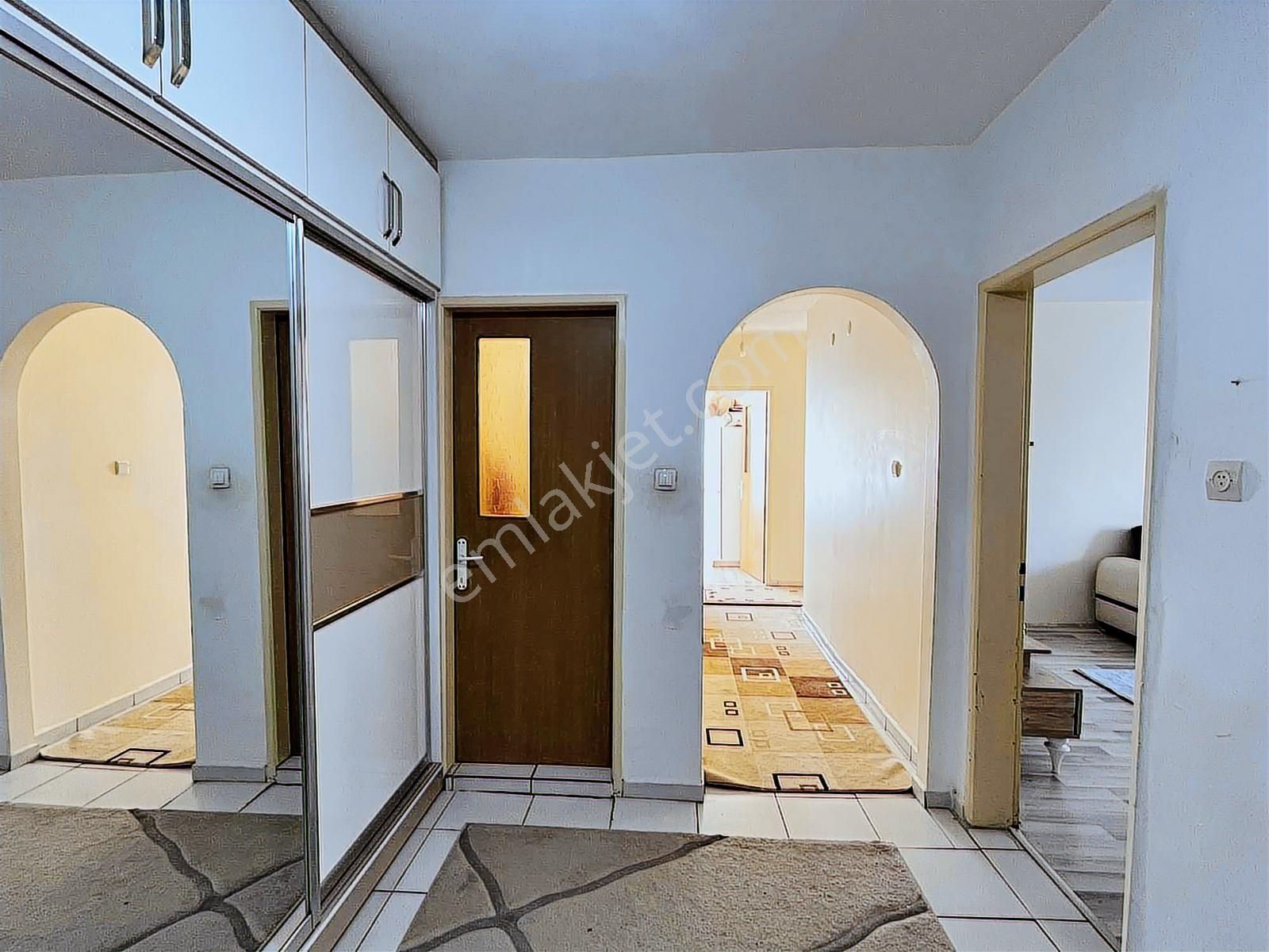 İldem Çarşı Yanında 1.kat Güney Cephe İldem A Dairesi - Görsel 7