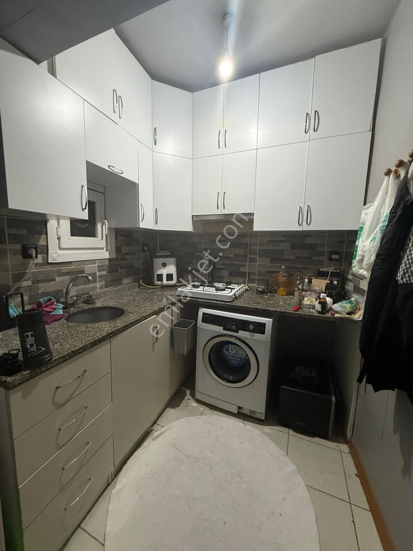 Burç Emlaktan, Gazi Refik Sokakta, 2+1, Kombili, 80 M2, Müstakil Bahçeli, Temiz Daire - Görsel 10