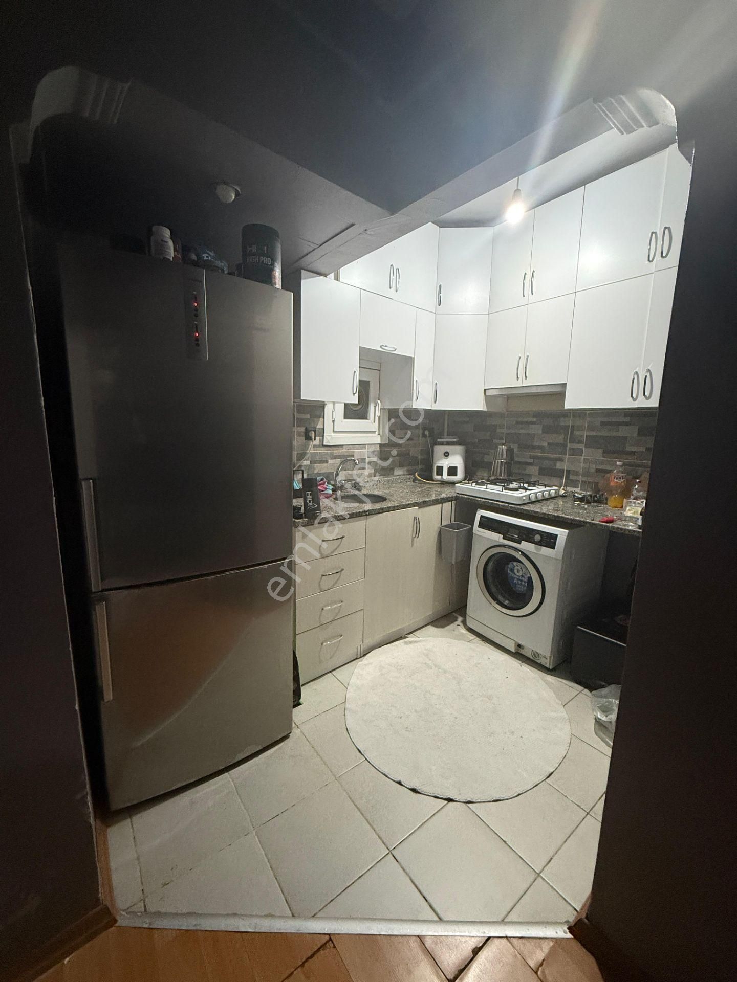 Burç Emlaktan, Gazi Refik Sokakta, 2+1, Kombili, 80 M2, Müstakil Bahçeli, Temiz Daire - Görsel 9