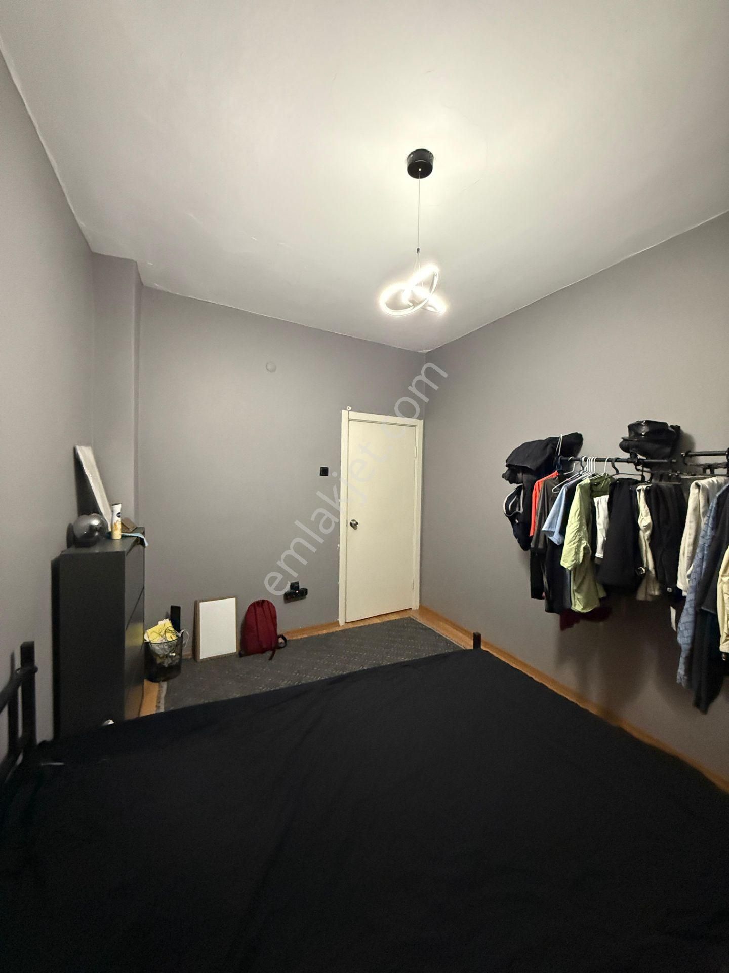 Burç Emlaktan, Gazi Refik Sokakta, 2+1, Kombili, 80 M2, Müstakil Bahçeli, Temiz Daire - Görsel 14