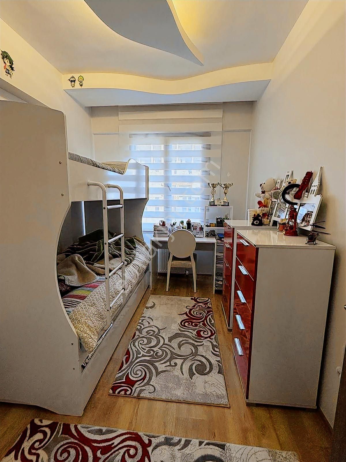 İldem Çarşı Yakını Satılık Lüks Daire Yüksek Krediye Uygun - Görsel 13