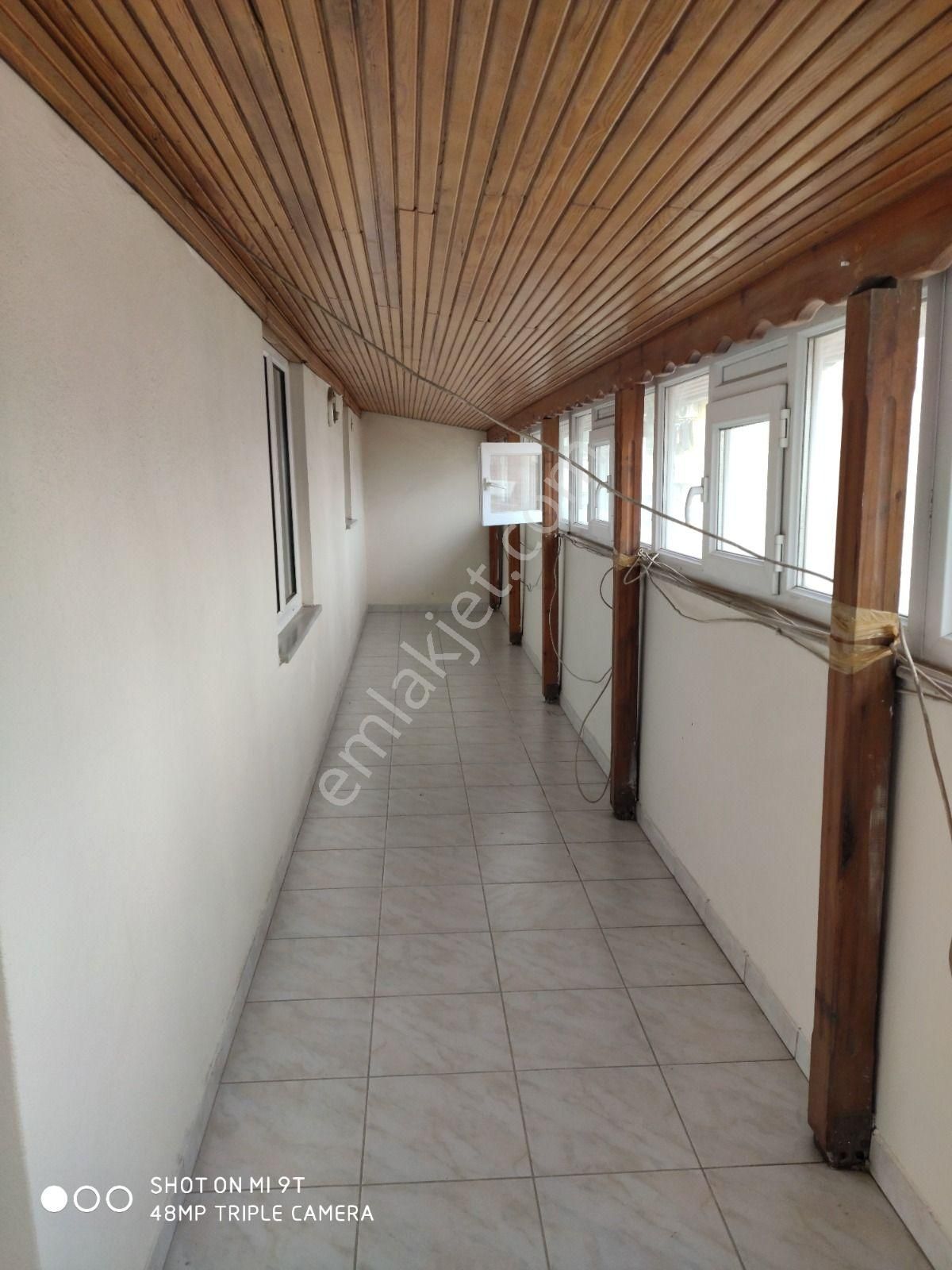 Pendik Esenyalı Mahallesinde Eşyalı Kiralık 1+1 130m2 Teras Daire - Görsel 15