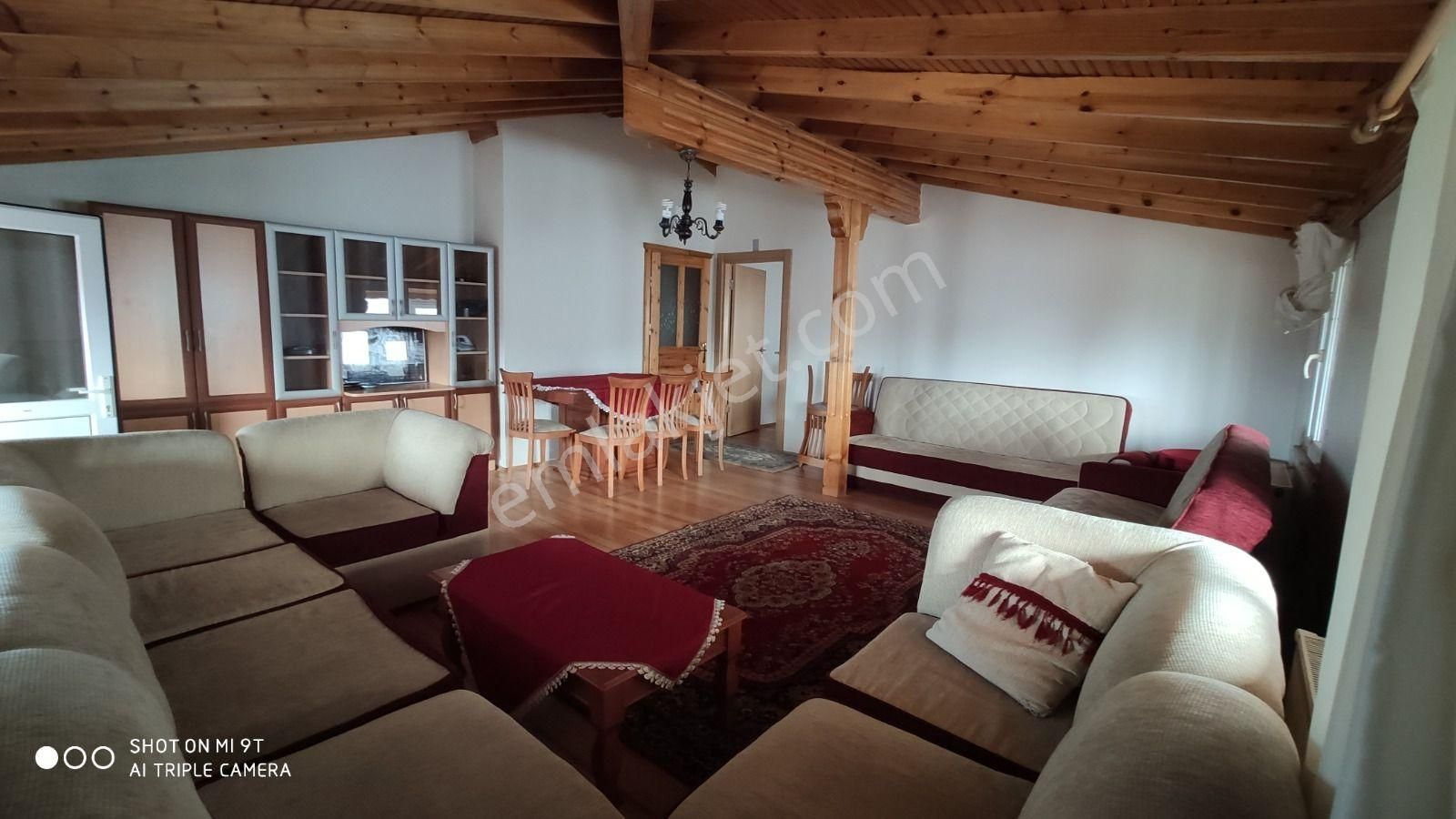 Pendik Esenyalı Mahallesinde Eşyalı Kiralık 1+1 130m2 Teras Daire - Görsel 2