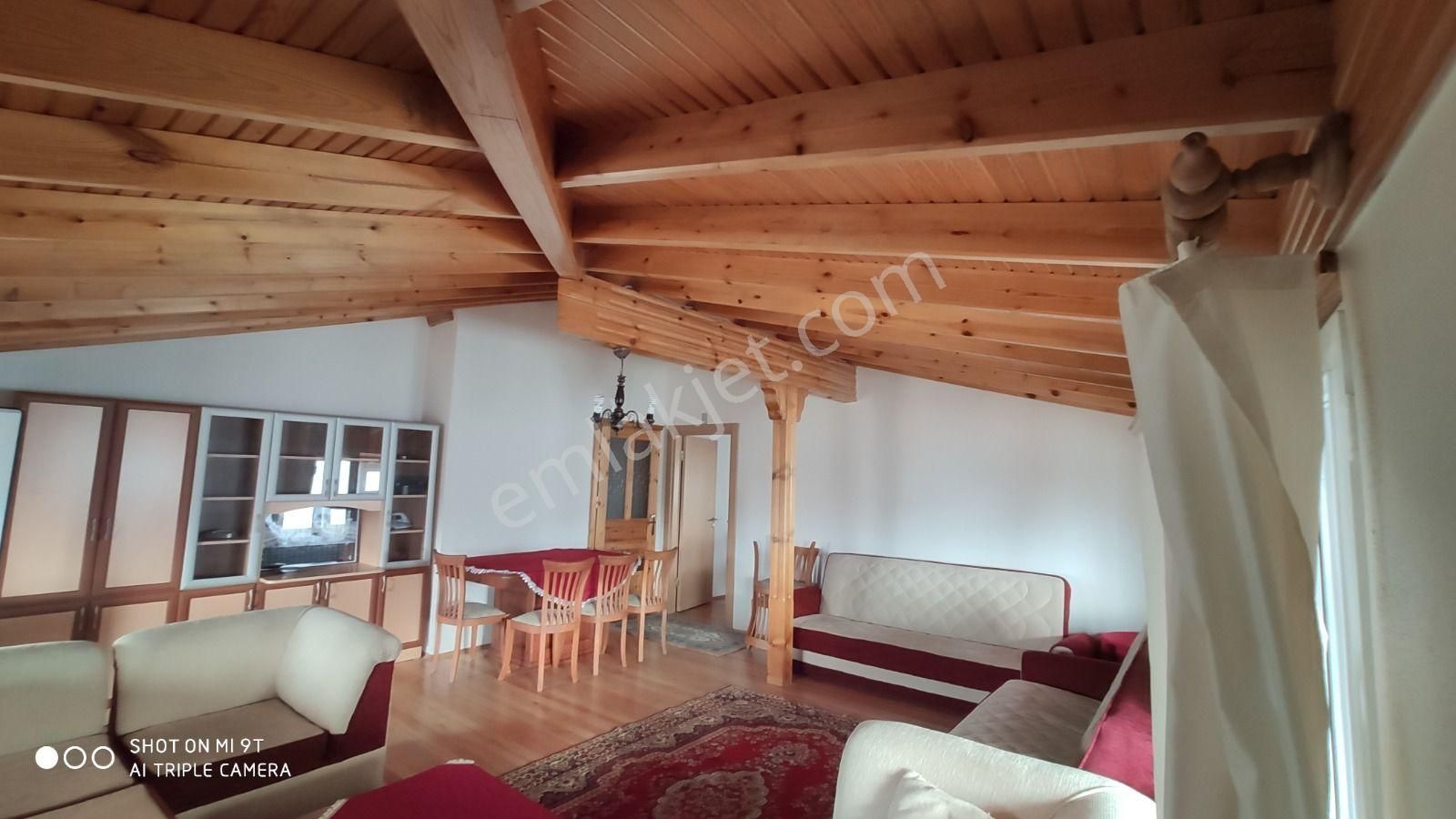 Pendik Esenyalı Mahallesinde Eşyalı Kiralık 1+1 130m2 Teras Daire - Görsel 3