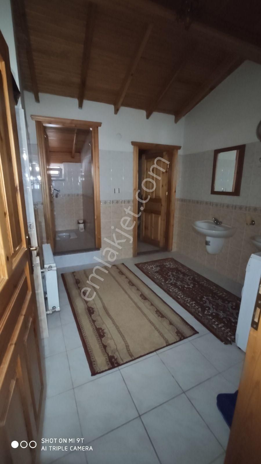 Pendik Esenyalı Mahallesinde Eşyalı Kiralık 1+1 130m2 Teras Daire - Görsel 11