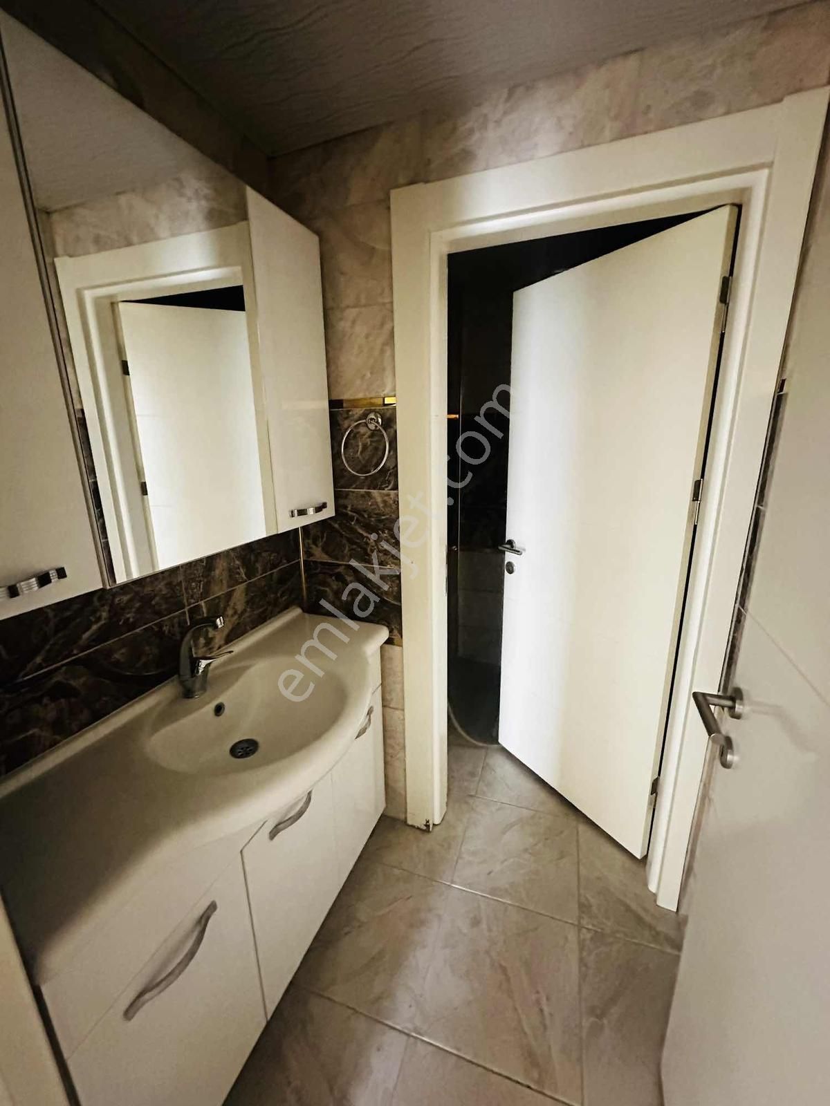 Türkiyem Gyo / 11. Kat / Güneş İçinde / Full Dolaplı / Kiralık - Görsel 5