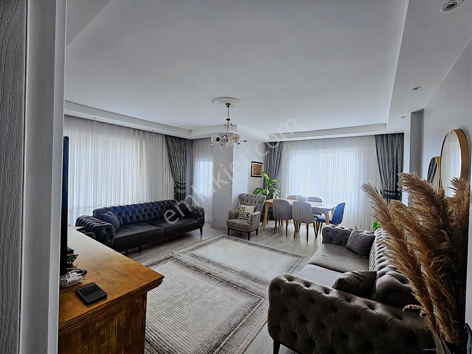 Halkalı Merkez Cadde Üzeri 2+1 Satılık 115 M2 Full Lüks Yapılı - Görsel 3