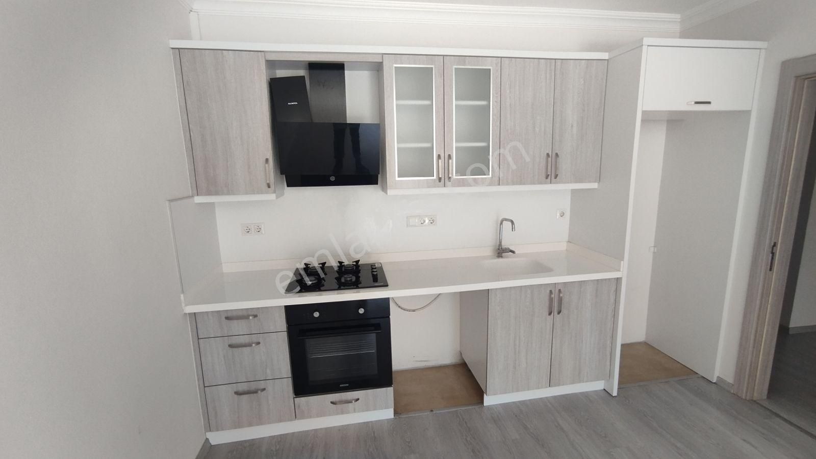 İlkon'dan Taşyaka Ana Cadde Üstü Yeni Binada Kiralık 3+1 Daire - Görsel 32