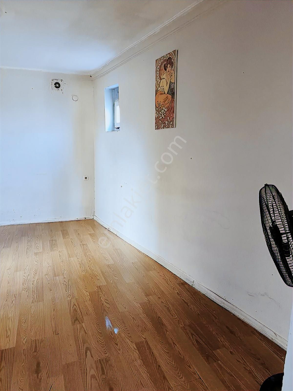 3 Katlı Binanın 2. Katı Kiralık Ev - Görsel 9