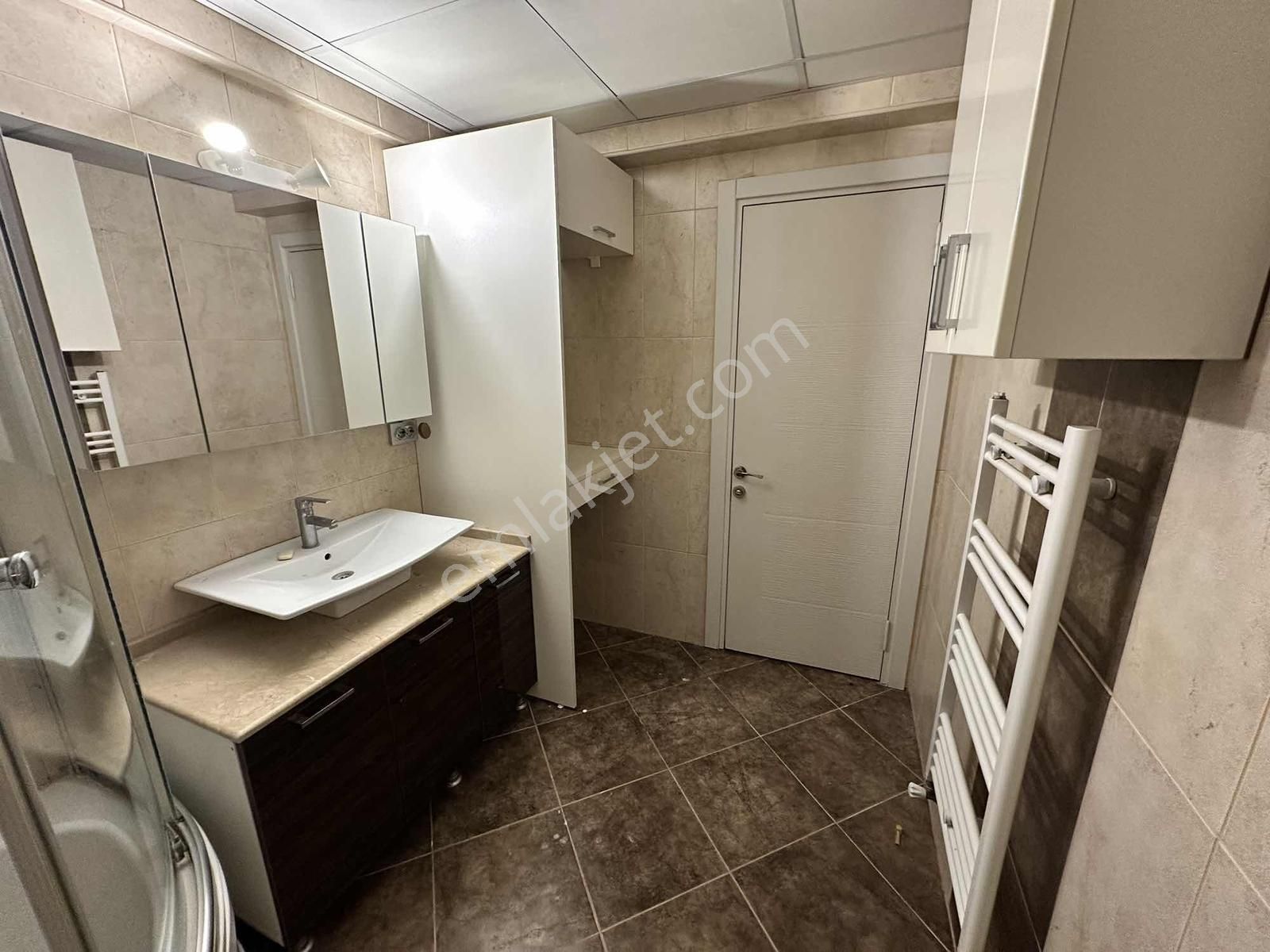 Bulut Emlak'tan Site İçinde 7/24 Özel Güvenlik Ve Havuzlu 3+1 - Görsel 21