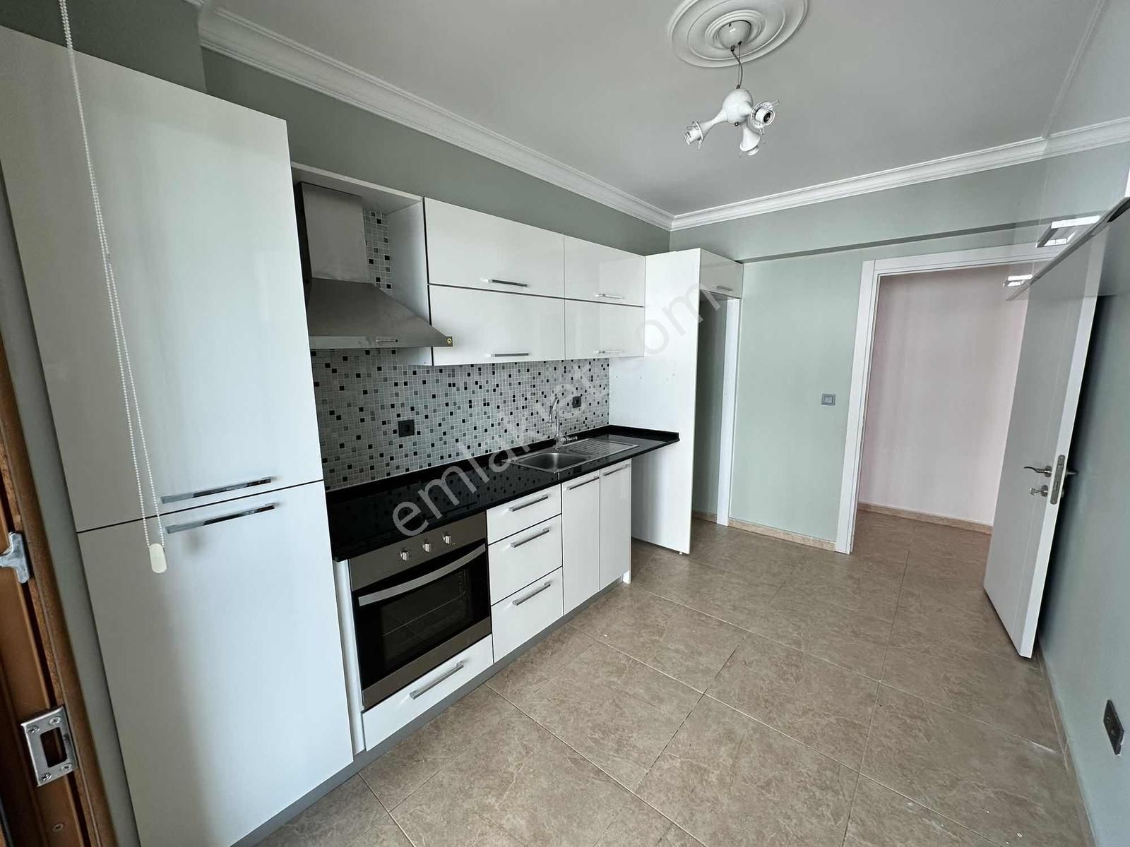 Bulut Emlak'tan Site İçinde 7/24 Özel Güvenlik Ve Havuzlu 3+1 - Görsel 5