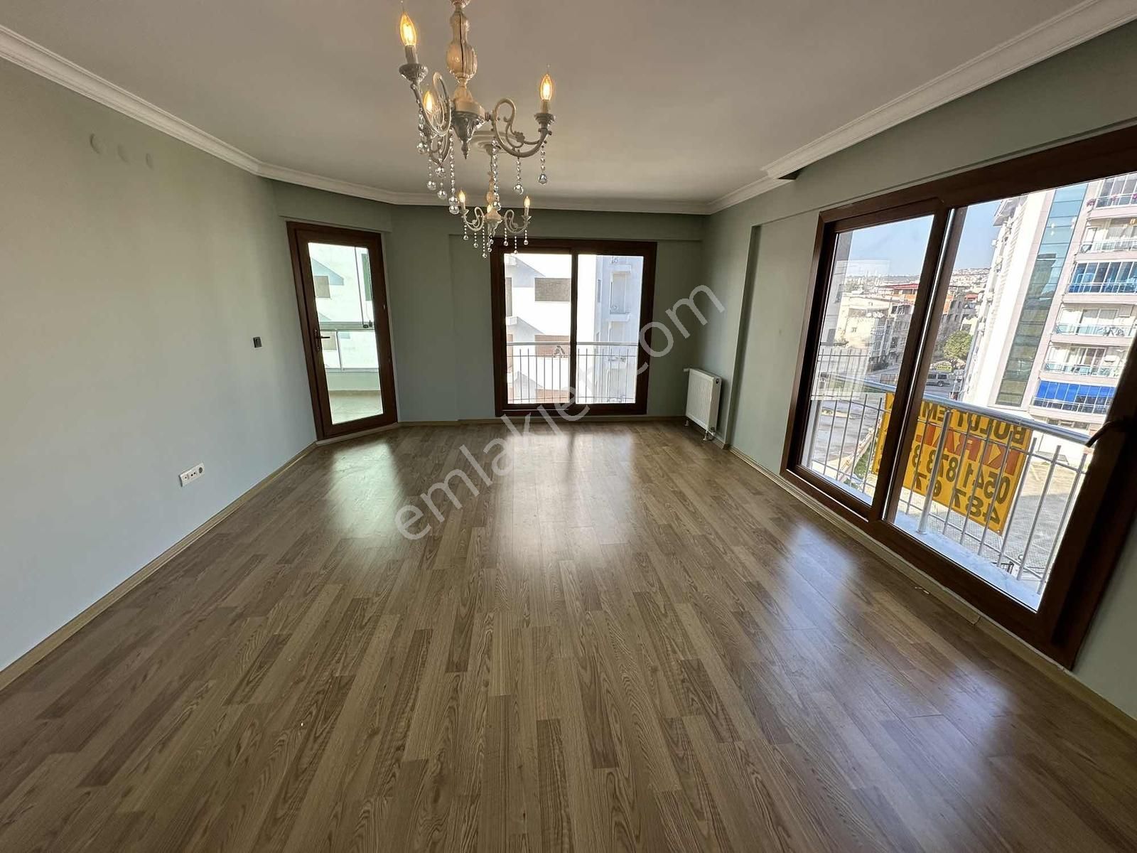 Bulut Emlak'tan Site İçinde 7/24 Özel Güvenlik Ve Havuzlu 3+1