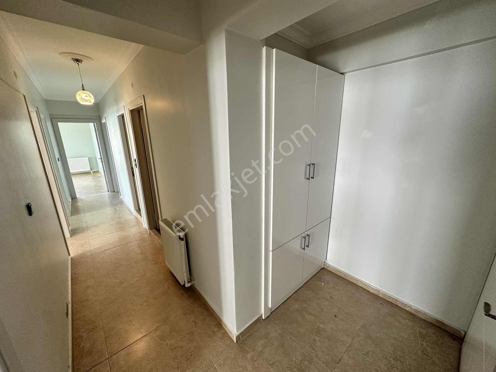 Bulut Emlak'tan Site İçinde 7/24 Özel Güvenlik Ve Havuzlu 3+1 - Görsel 14