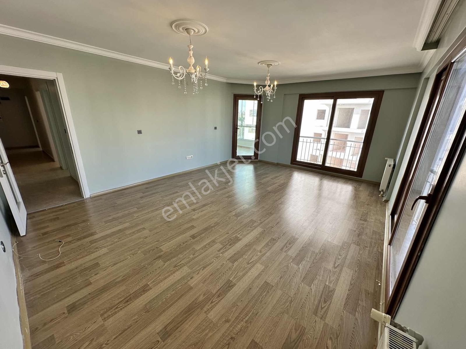 Bulut Emlak'tan Site İçinde 7/24 Özel Güvenlik Ve Havuzlu 3+1 - Görsel 2