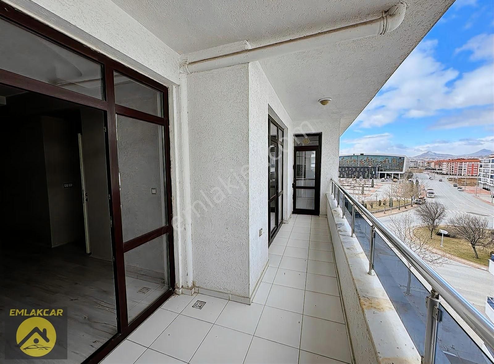 Emlakcar Dan Fetih Mah. Kongre Merkezi Karşısı Kiralık 3+1 Daire - Görsel 3