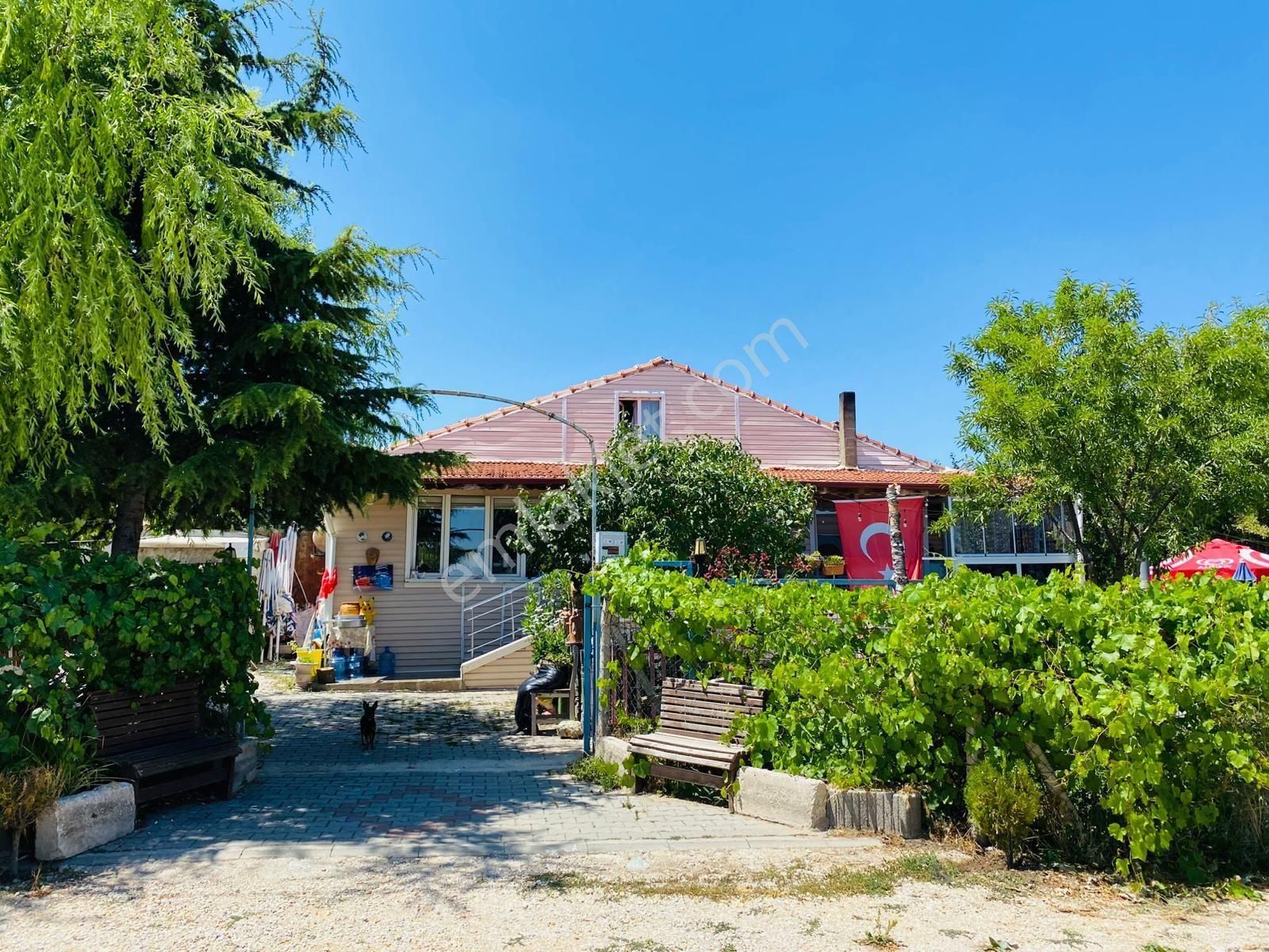 Eskişehire 20 Km Müstakil Bağ Evi