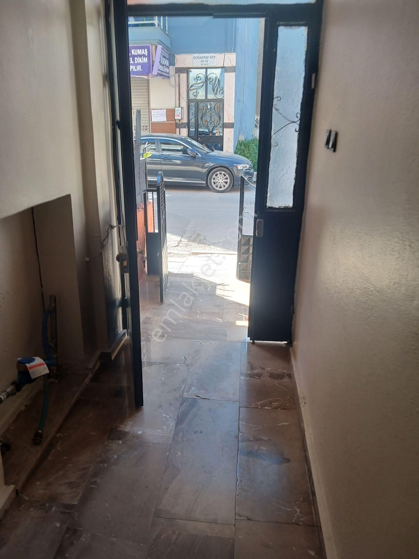 Buca Çamıkulede Kiralık Daire - Görsel 14