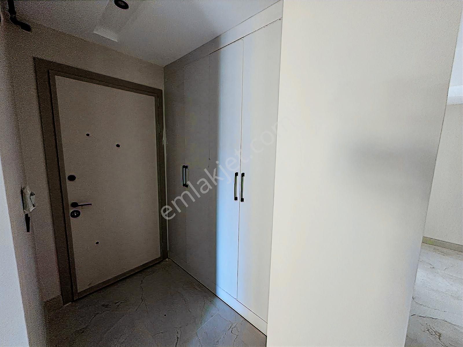 Alcanda 4+0 Kiralık Daire