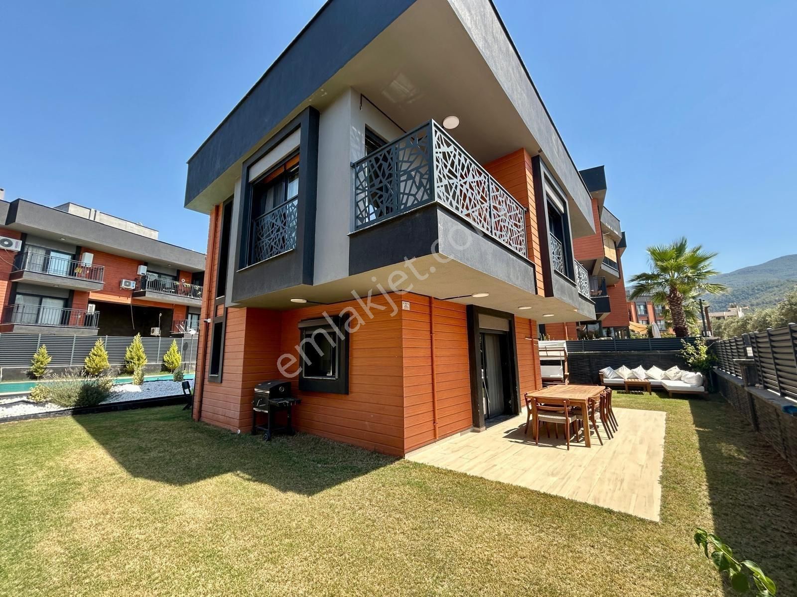 Kuşadası Davutlarda Özel Havuzlu Full Eşyalı Müstakil 4+1 Villa - Görsel 25