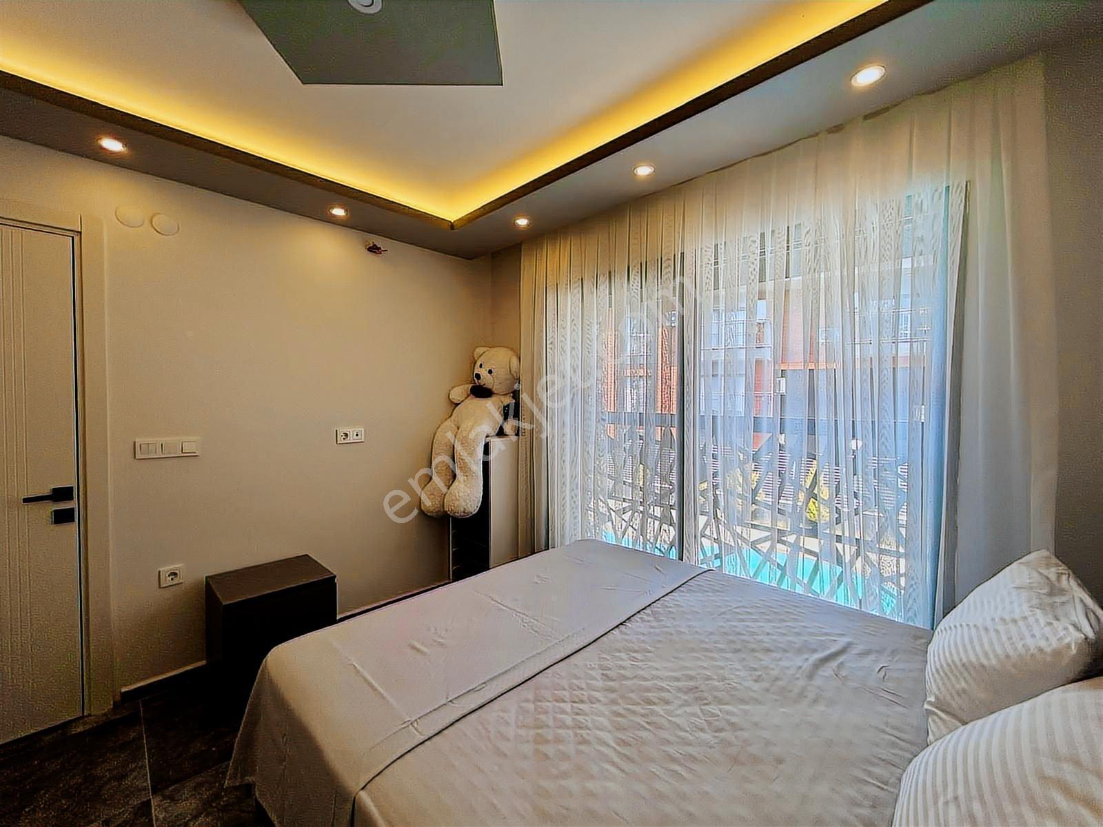 Kuşadası Davutlarda Özel Havuzlu Full Eşyalı Müstakil 4+1 Villa - Görsel 13