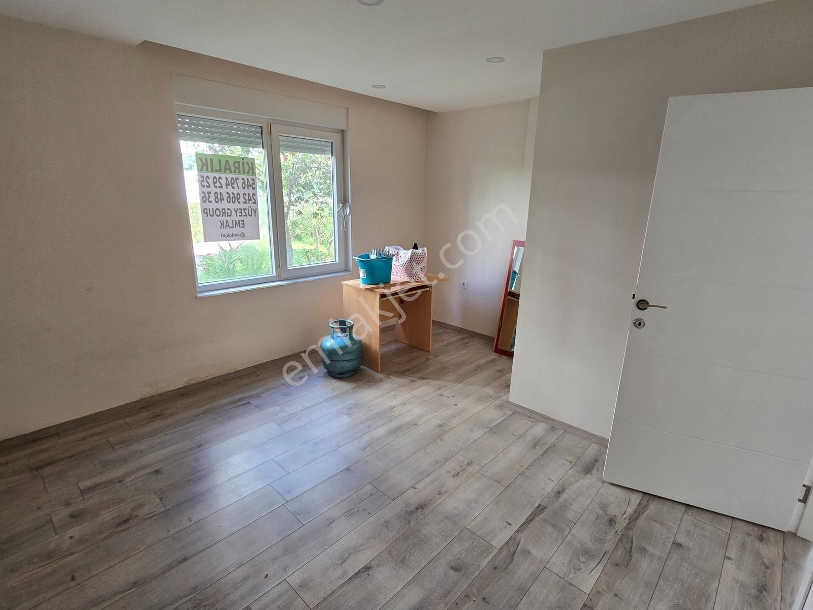 Caddeye Ulaşıma Yakın,havuzlu Lüks Sitede , Beyaz Eşyalı 1+1 - Görsel 23