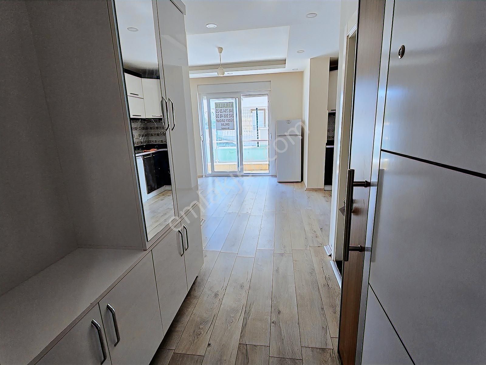 Caddeye Ulaşıma Yakın,havuzlu Lüks Sitede , Beyaz Eşyalı 1+1 - Görsel 11