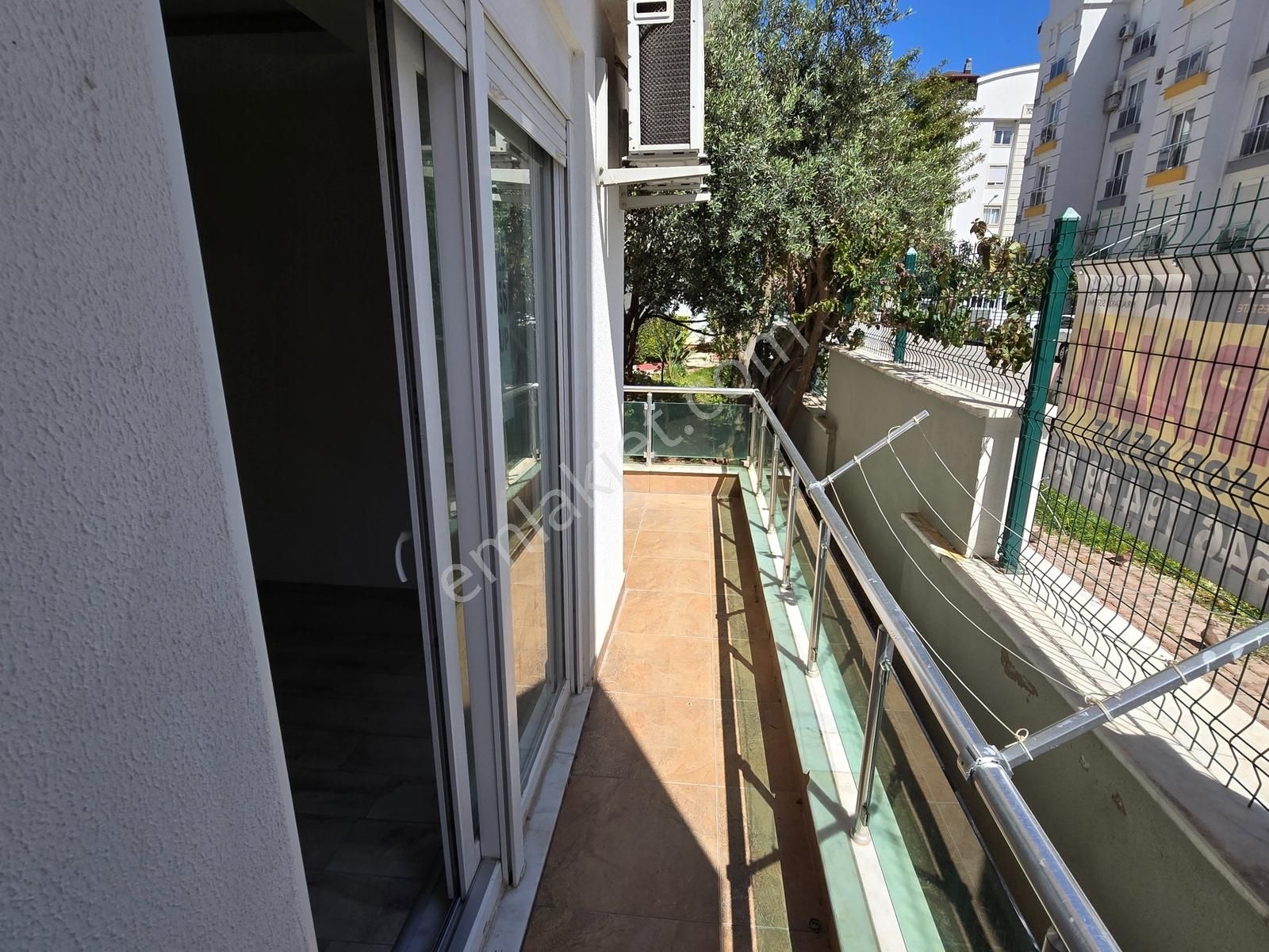 Caddeye Ulaşıma Yakın,havuzlu Lüks Sitede , Beyaz Eşyalı 1+1 - Görsel 22