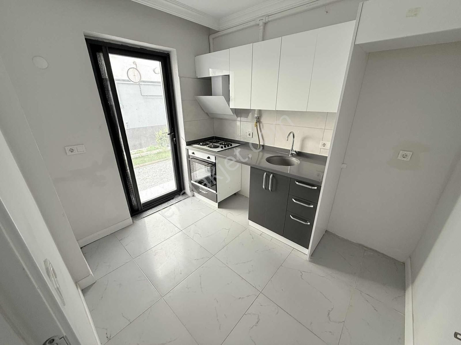 Fatih Mahallesi Başaran Life Sitesinde Yerden Isıtmalı 3+1 Daire - Görsel 5