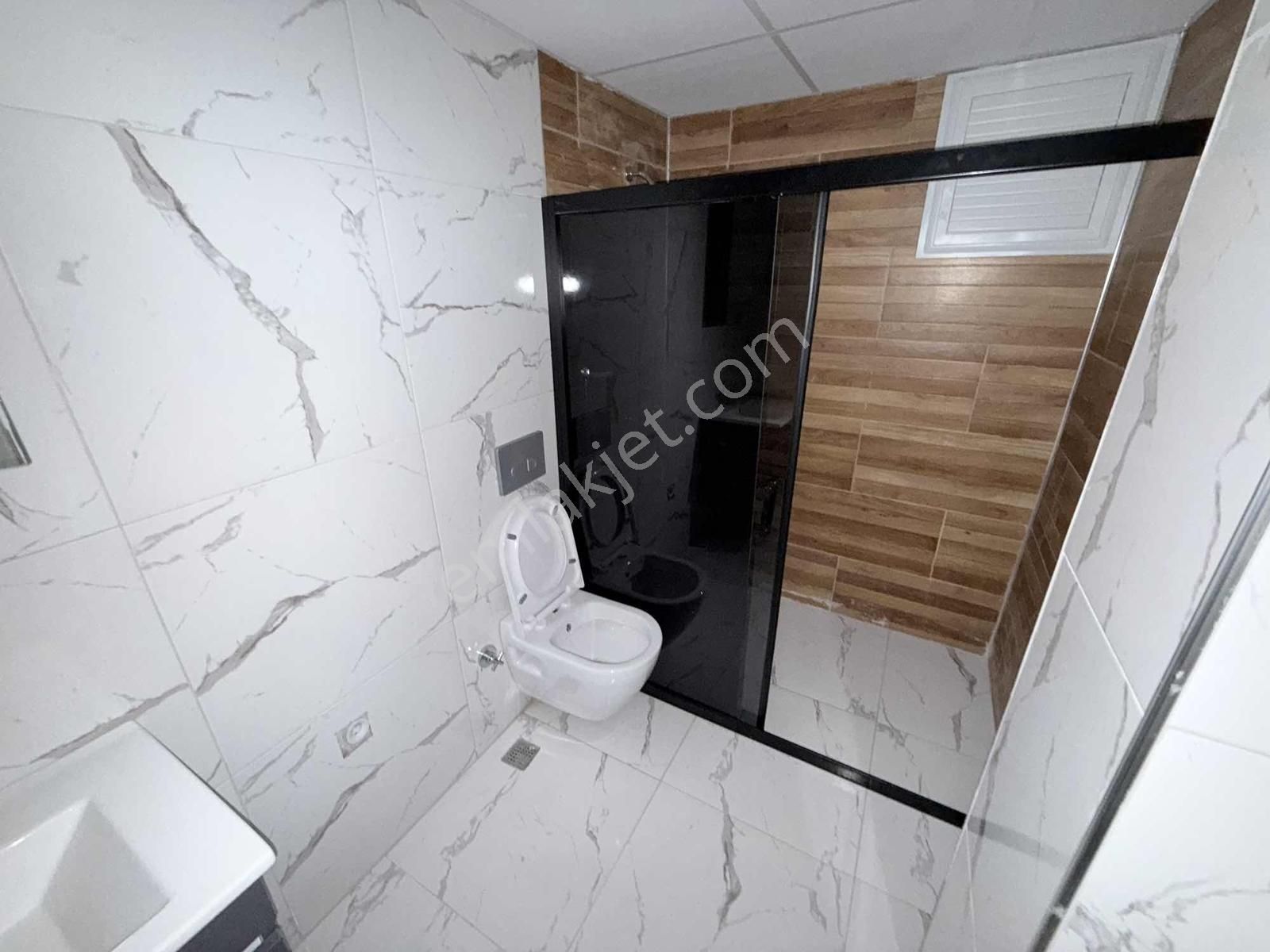 Fatih Mahallesi Başaran Life Sitesinde Yerden Isıtmalı 3+1 Daire - Görsel 3