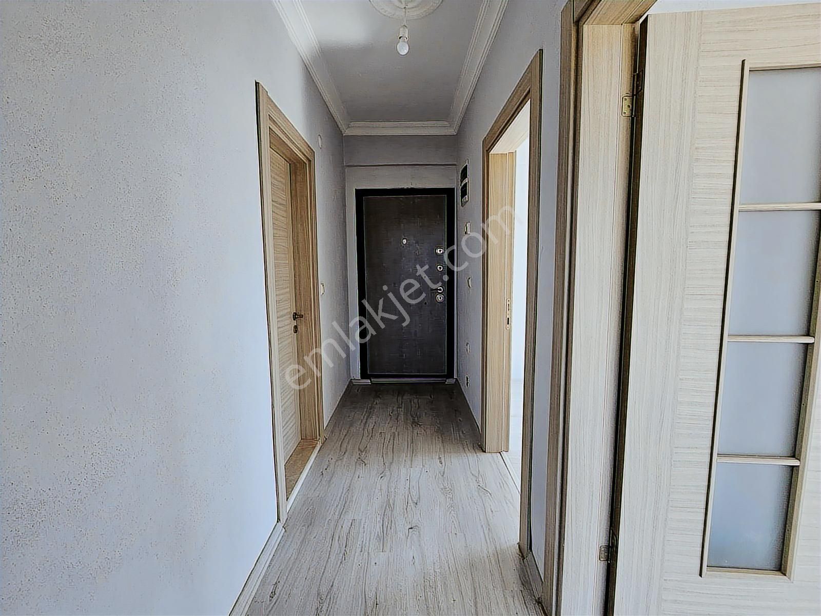 Foça Hacıveli Mahallesinde Kiralık 2+1 Daire - Görsel 10