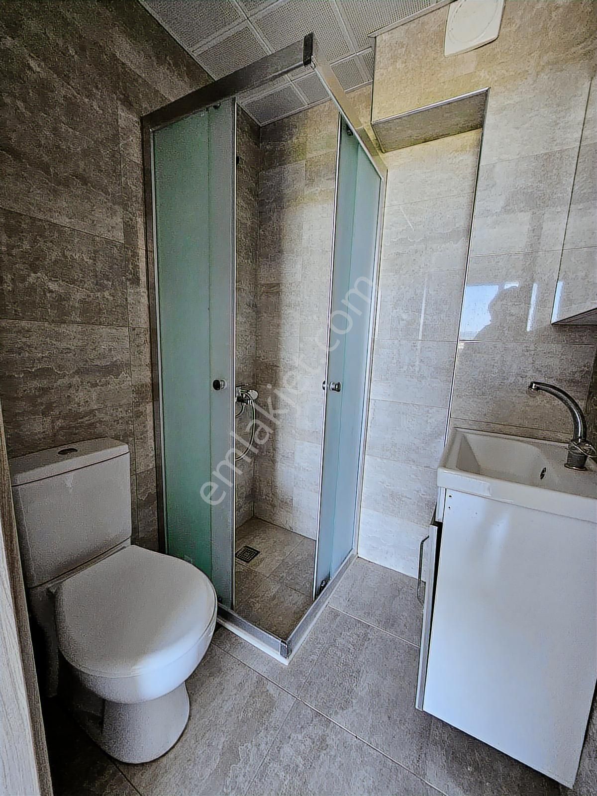 Foça Hacıveli Mahallesinde Kiralık 2+1 Daire - Görsel 5