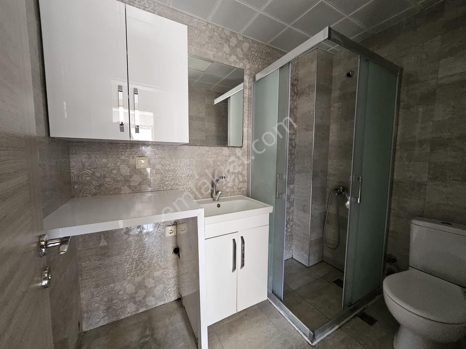 Foça Hacıveli Mahallesinde Kiralık 2+1 Daire - Görsel 17