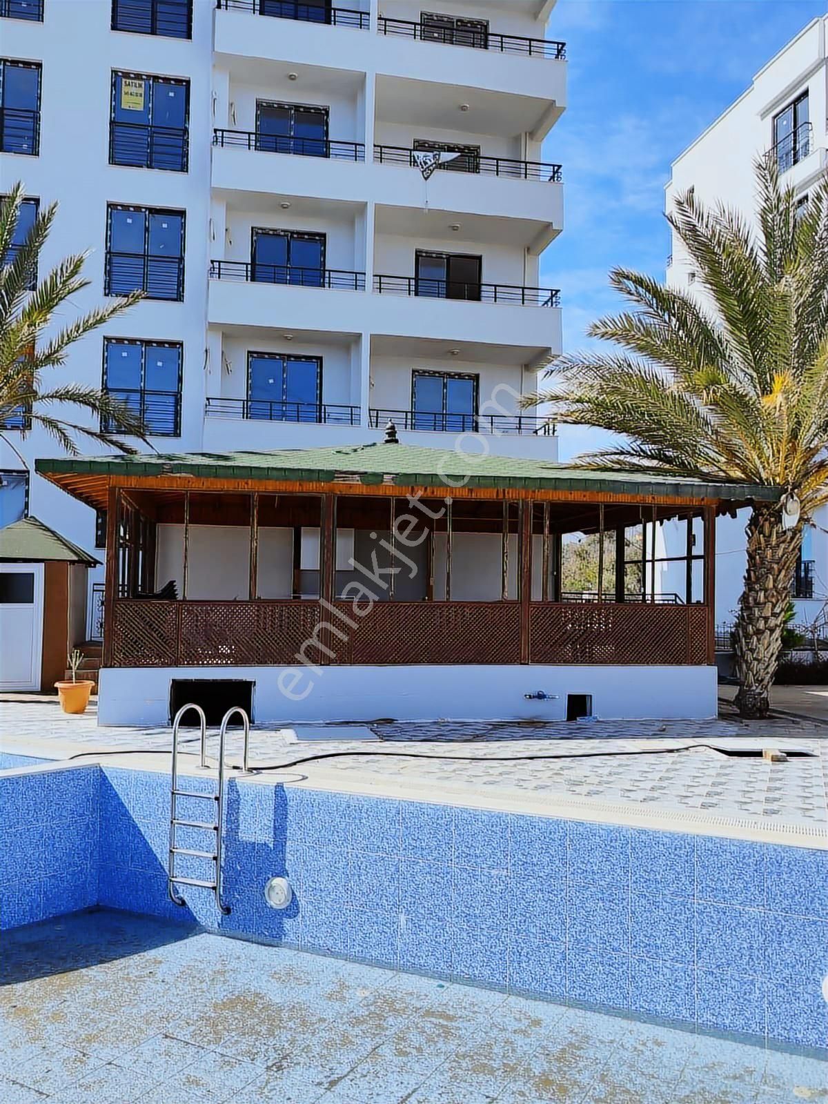 Thor'dan Satılık Ayaşta Deniz Manzaralı Havuzlu 2+1 Fırsat Daire - Görsel 29