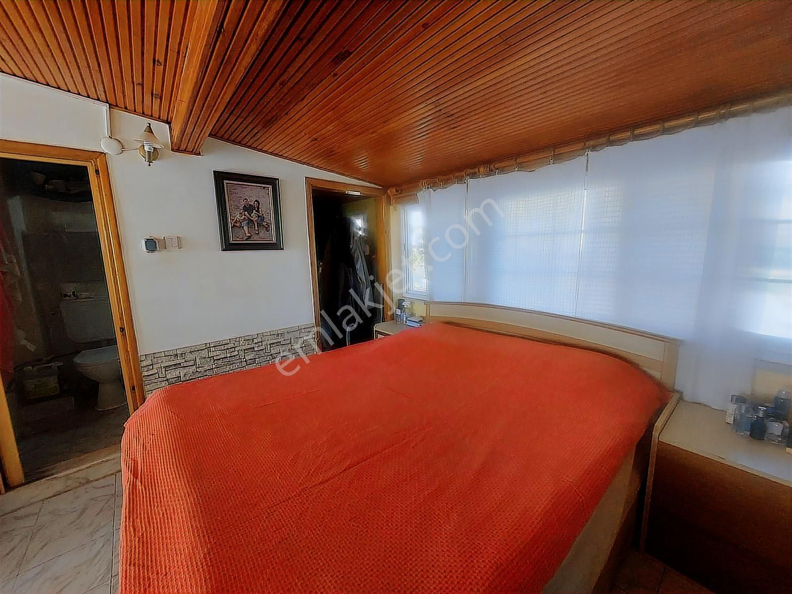 Havuzlu Sitede, Deniz Manzaralı Triplex 4+1 Villa - Görsel 5