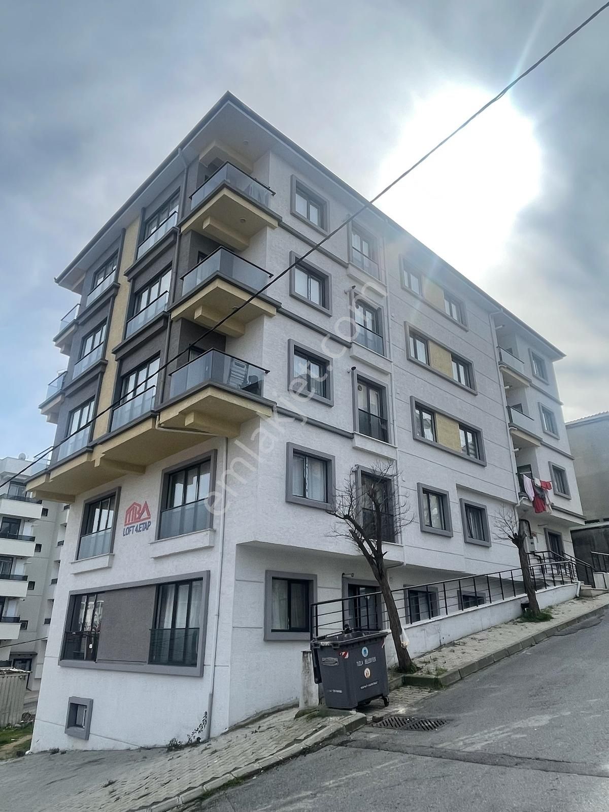 Koru Emlak'tan Geniş Kiralık 2+1 Ferah Daire