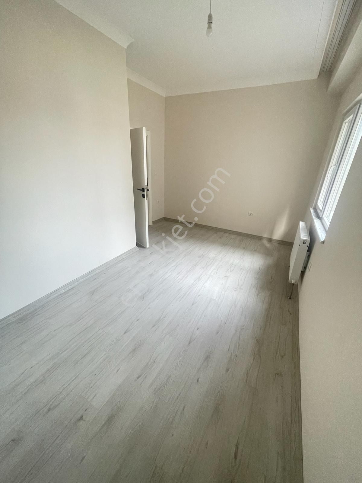 Koru Emlak'tan Geniş Kiralık 2+1 Ferah Daire - Görsel 12