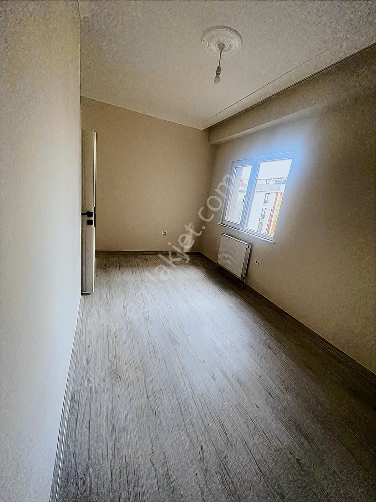 Koru Emlak'tan Geniş Kiralık 2+1 Ferah Daire - Görsel 24