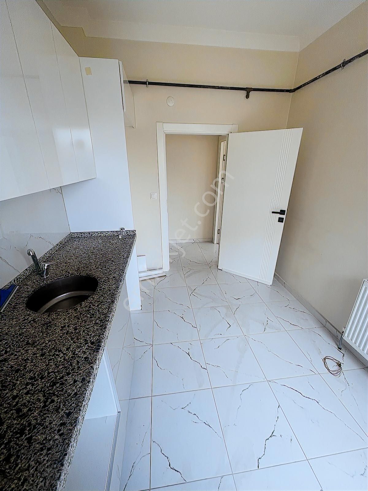 Koru Emlak'tan Geniş Kiralık 2+1 Ferah Daire - Görsel 11