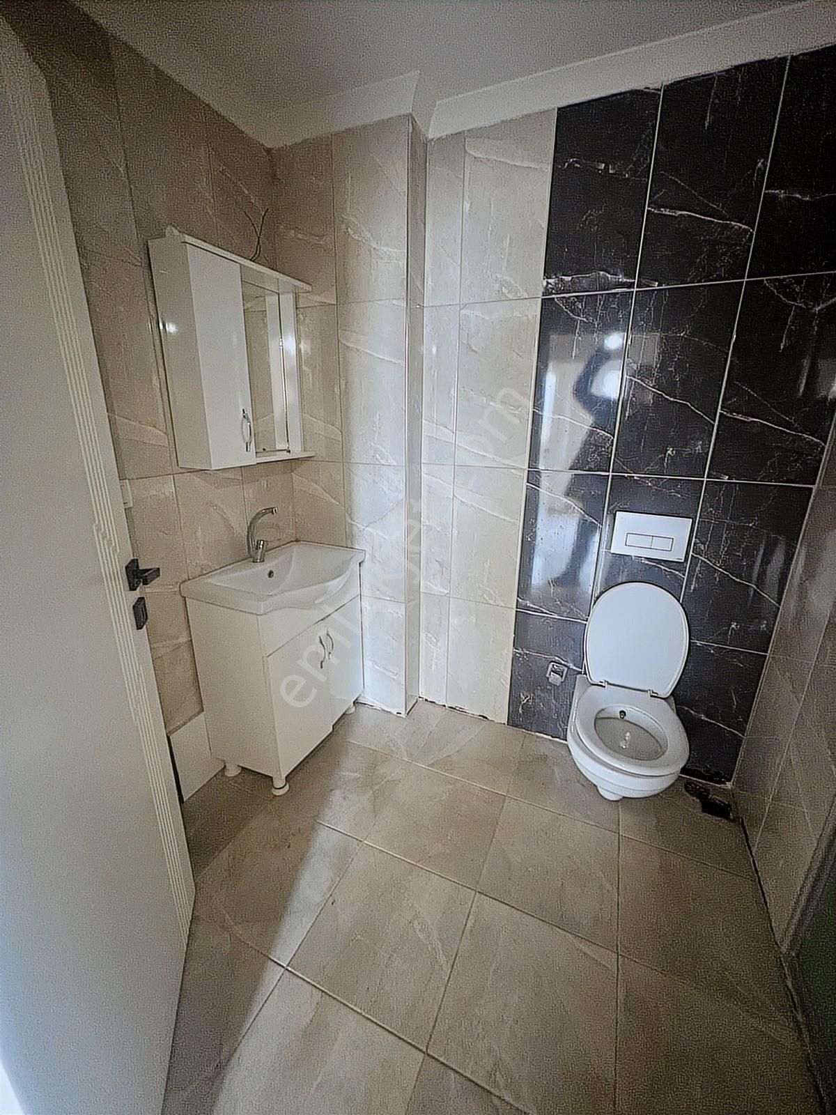 Koru Emlak'tan Geniş Kiralık 2+1 Ferah Daire - Görsel 18