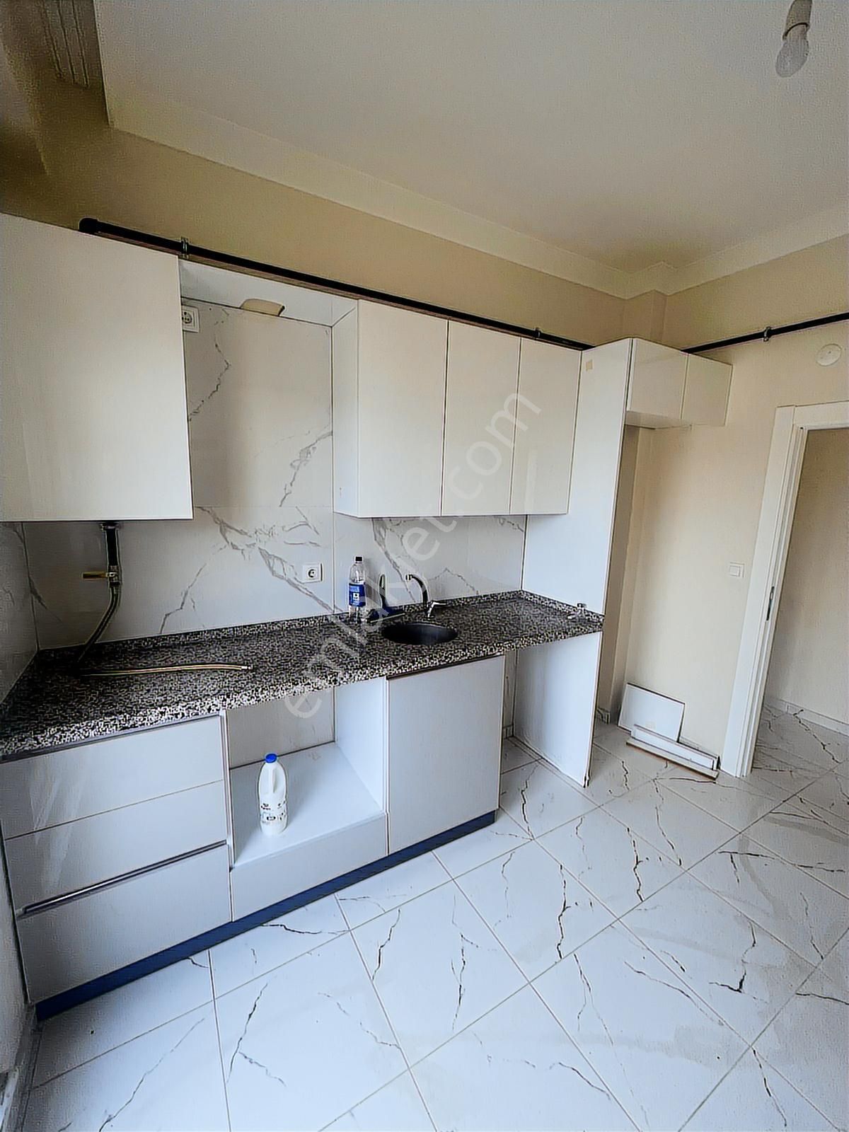 Koru Emlak'tan Geniş Kiralık 2+1 Ferah Daire - Görsel 4
