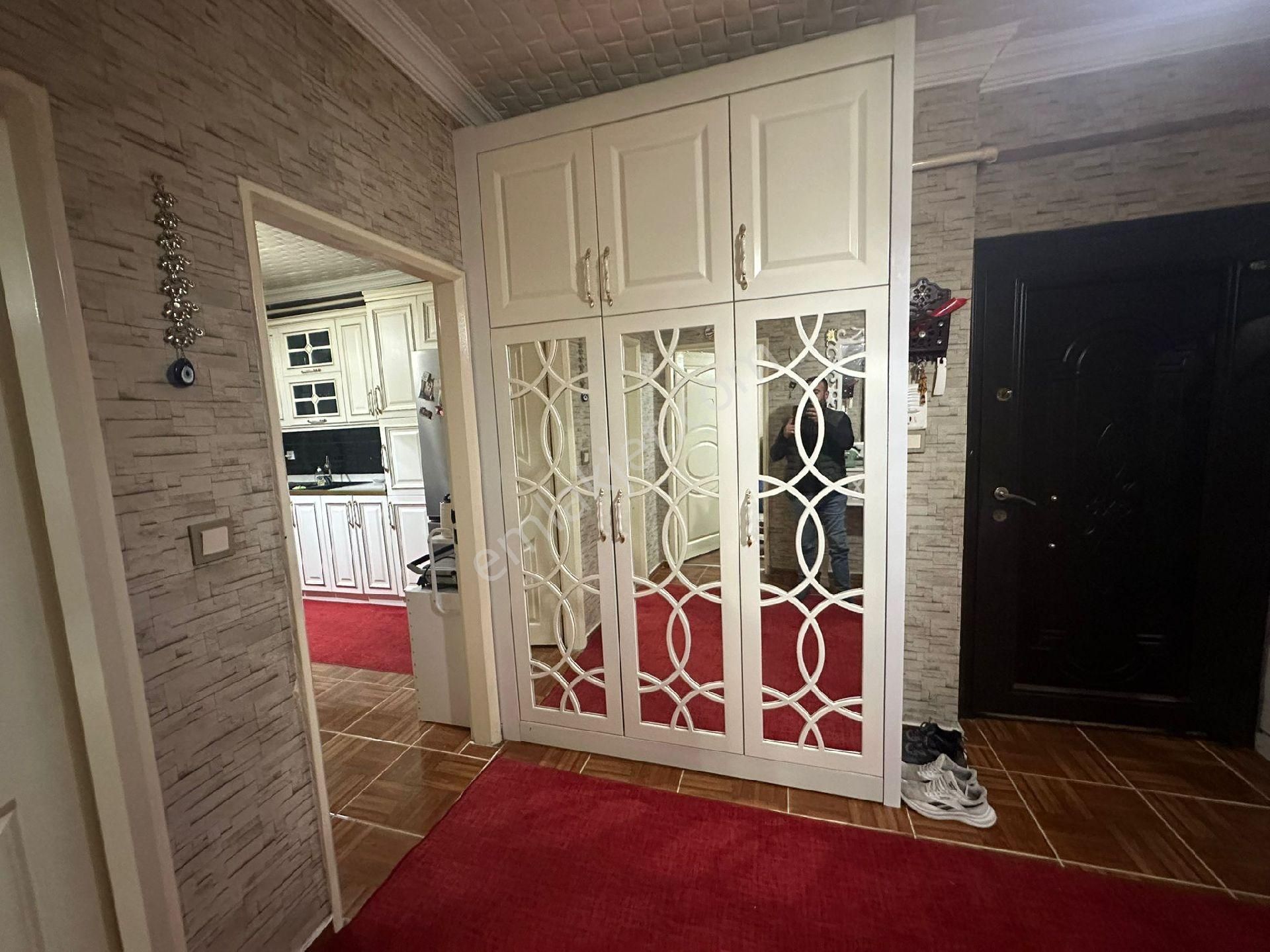 Millet Bahçesi Civarında Bulunan 3+1 Dairemiz Acilen Satılıktır - Görsel 3