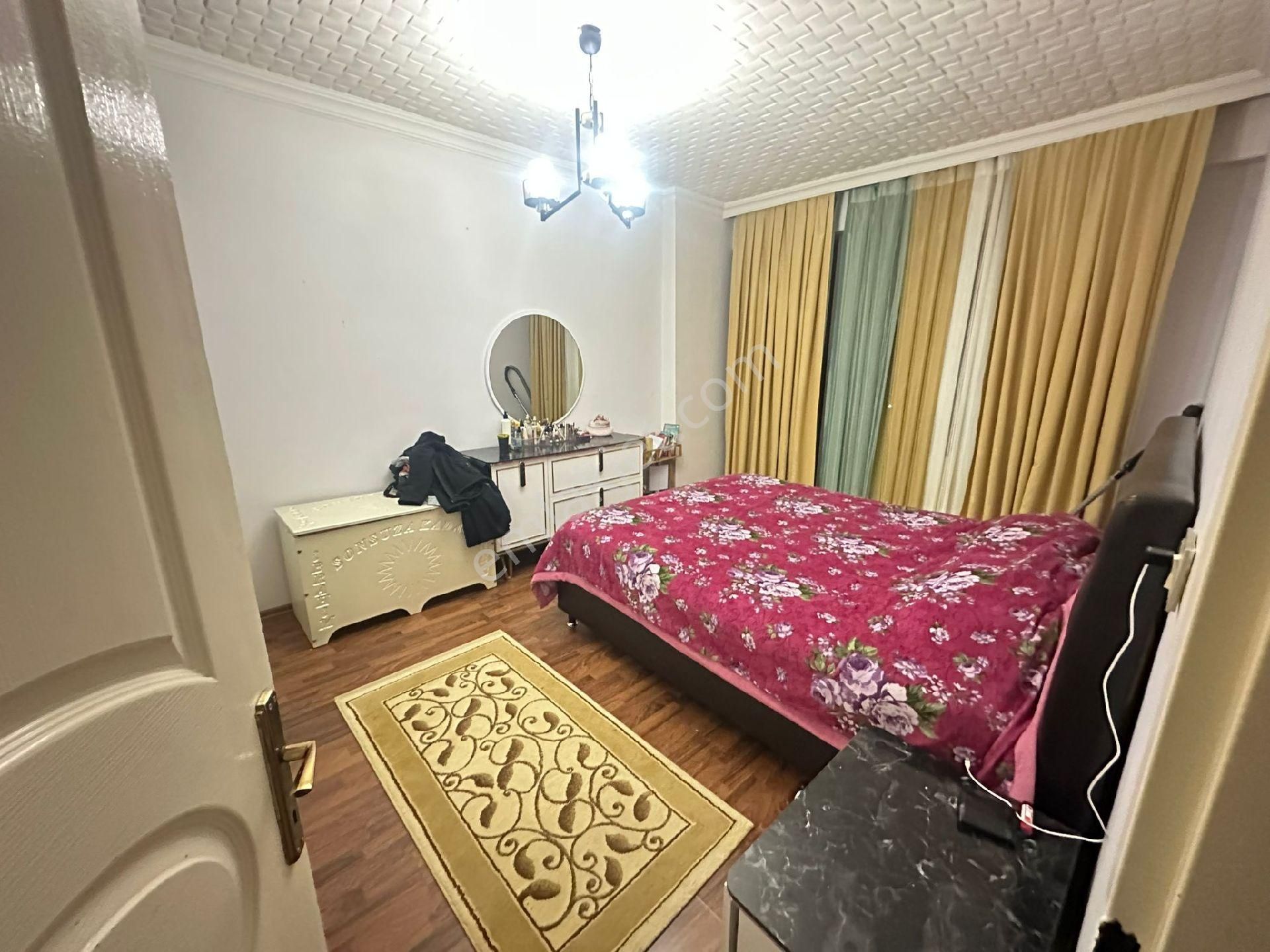 Millet Bahçesi Civarında Bulunan 3+1 Dairemiz Acilen Satılıktır - Görsel 9