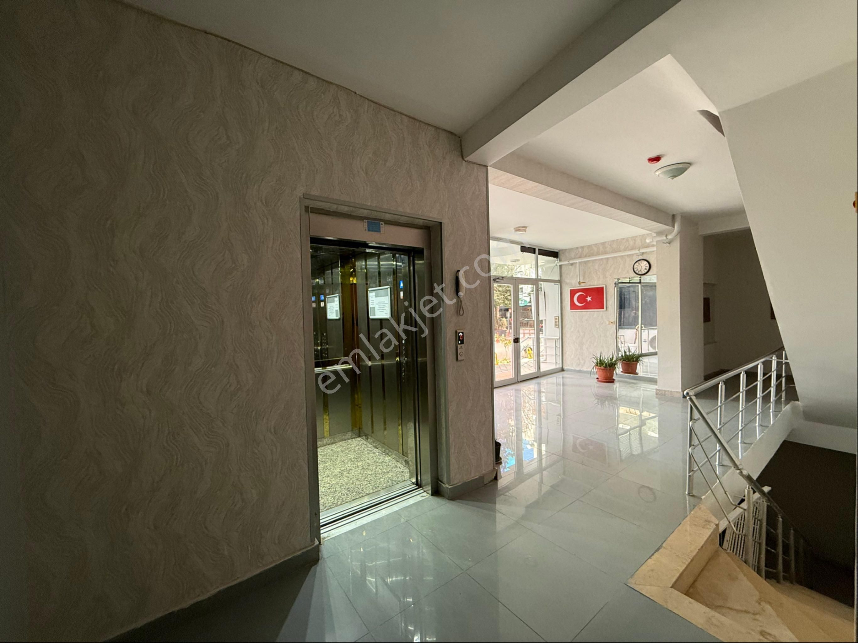 Bahar Caddesi 2+1 90 M2 Hasarsız Açık Mutfak Satılık Daire - Görsel 23