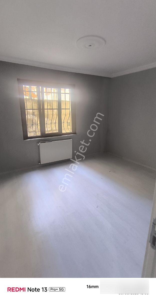 Acil! Başakşehir Güvercintepe'de 100m² 2+1 Satılık Seçkin Daire - Görsel 8