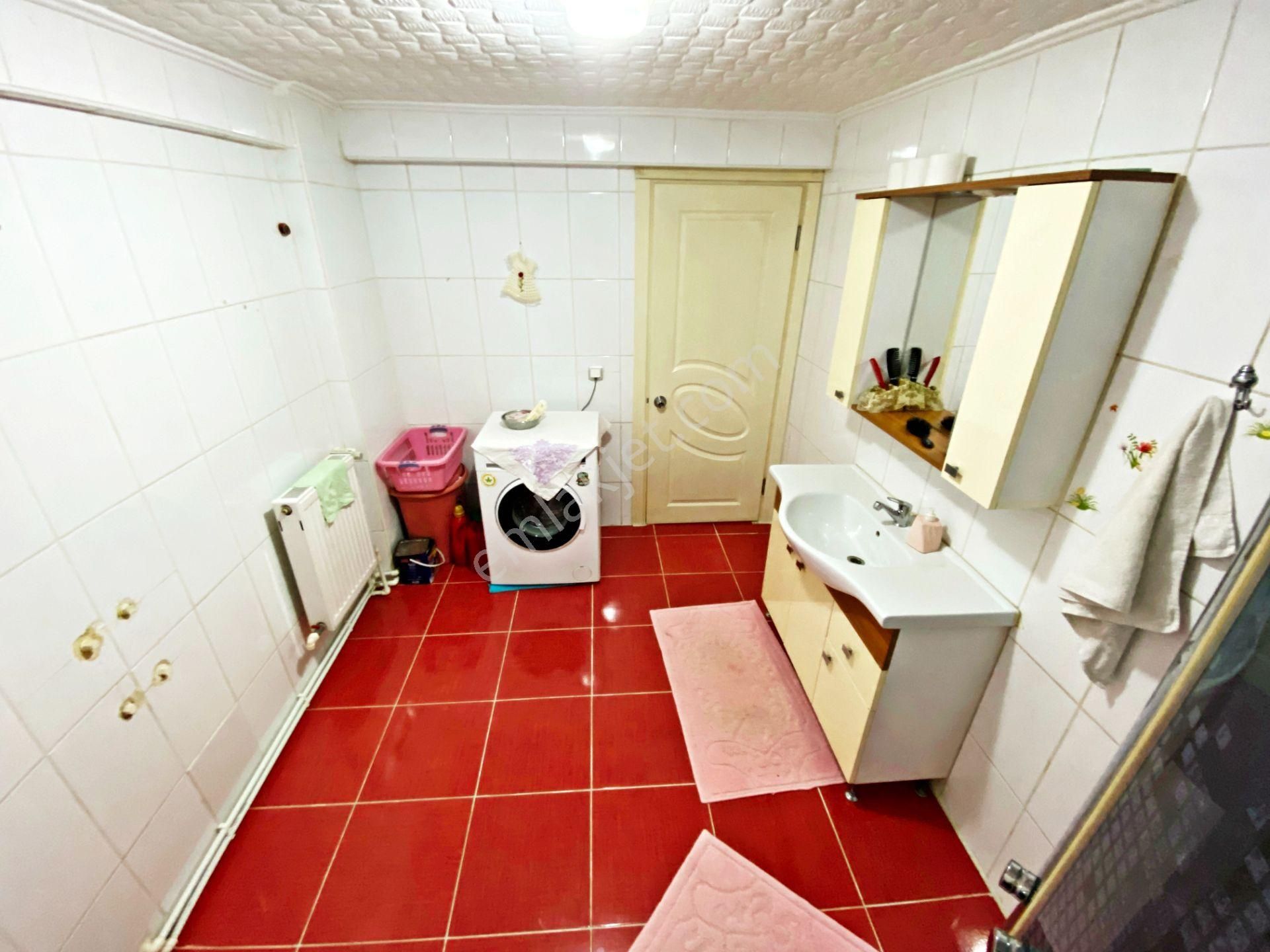 🛑🛑aktiften Akçay'da Satılık 3+1 Çift Balkonlu Ön Cephe Arakat 176m2 Harika Daire - Görsel 23