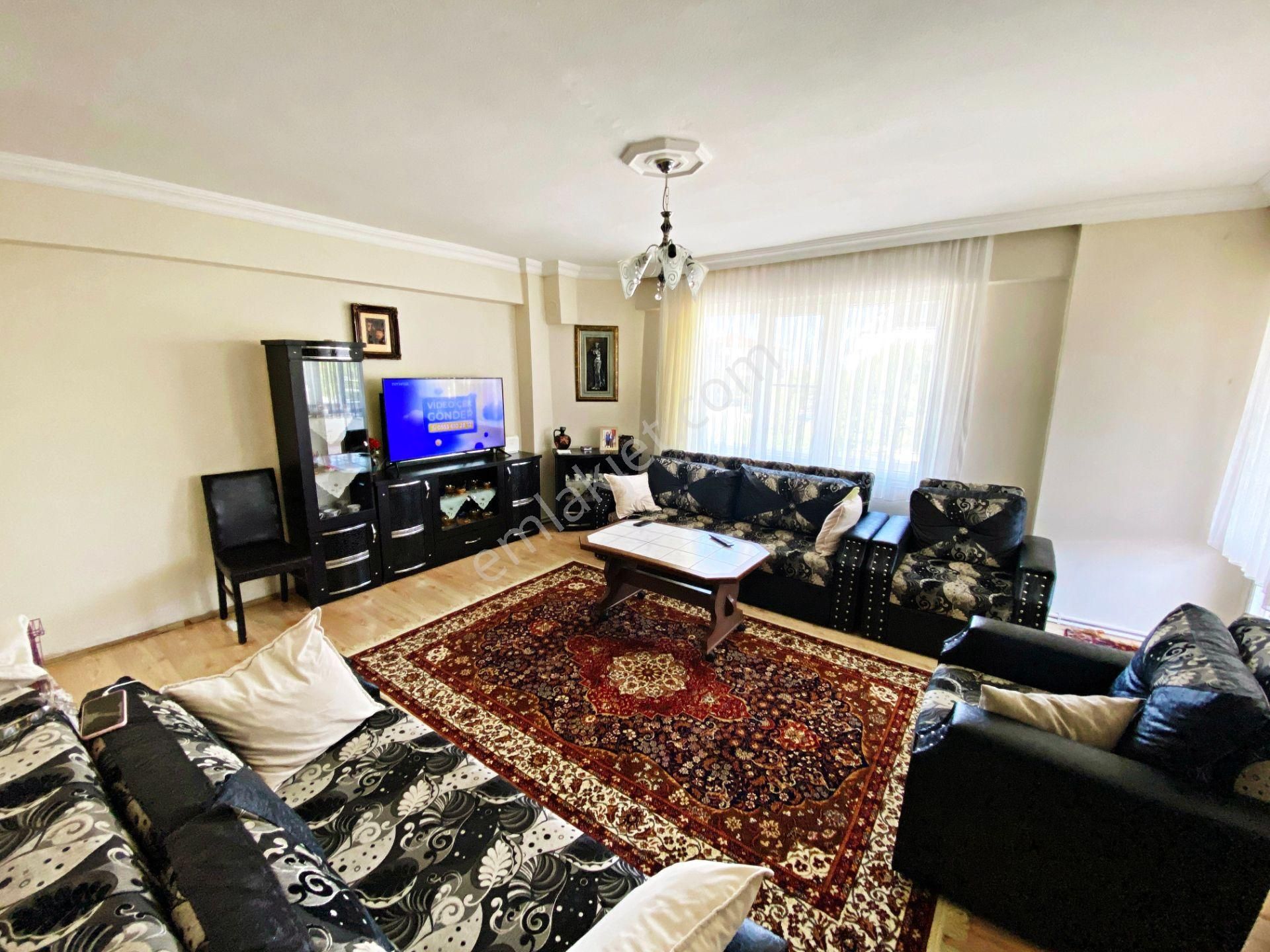 🛑🛑aktiften Akçay'da Satılık 3+1 Çift Balkonlu Ön Cephe Arakat 176m2 Harika Daire - Görsel 9